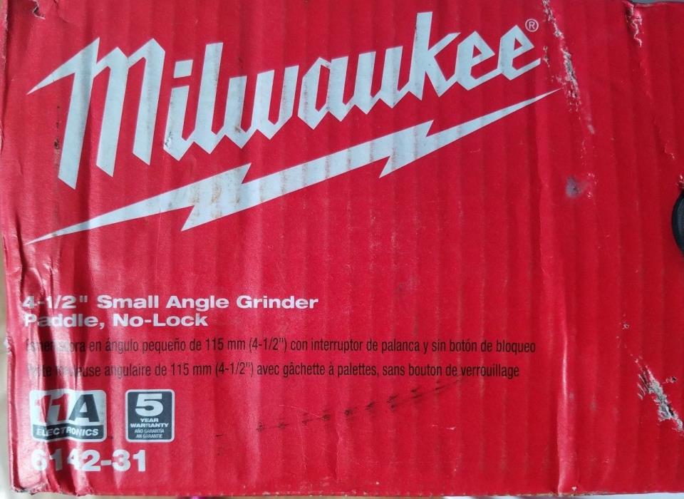 Milwaukee Small Angle Grinder/6142-31