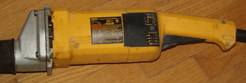 USED DEWALT DW882 STRAIGHT GRINDER 6”, 13 AMP, 5700 RPM, 120V AC/DC TYPE 3