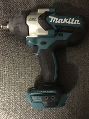 Makita 18V LXT Li-Ion BL 1/2 in. Sq. Dr. Impact Wrench (Bare) XWT08Z - New!!