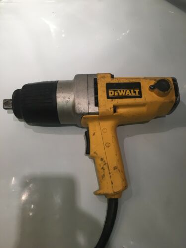 DeWalt DW297 Heavy-Duty 7.5 Amp 3/4 in. (19 mm) Impact Wrench great condition