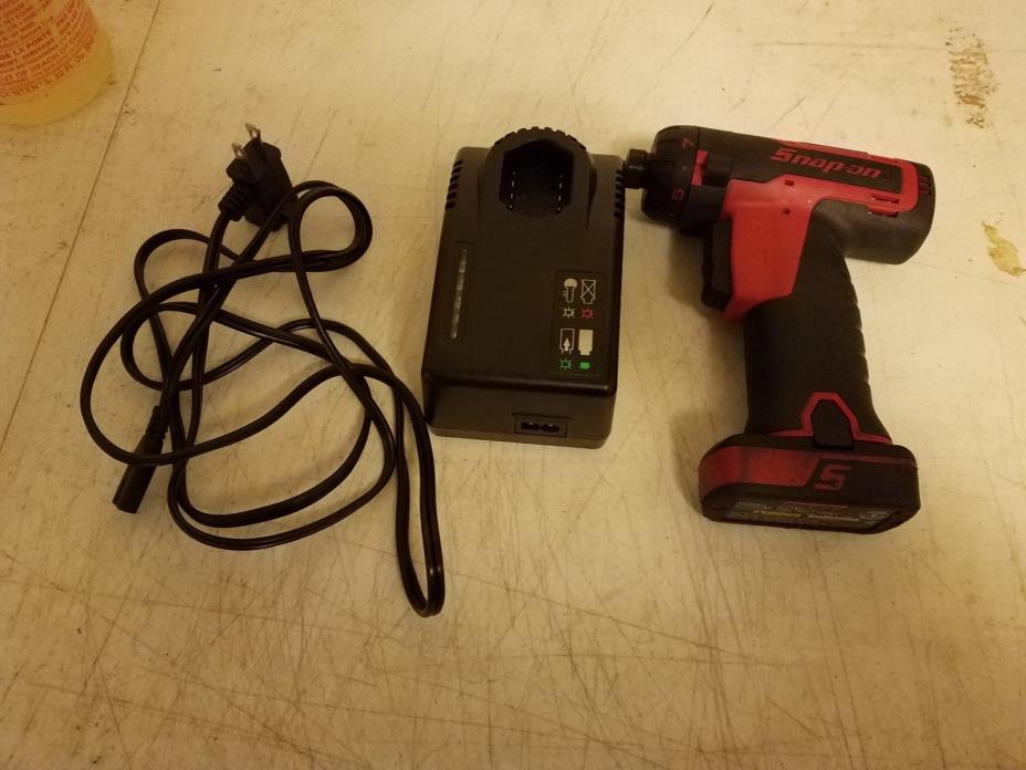 Snap On CTS761A 14.4 Volt Cordless  Screwdriver Kit