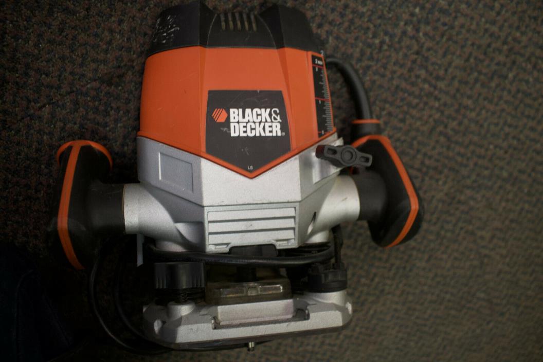 Black & Decker RP250 Plunge Router 10Amp 8000-27000 RPM 1/4