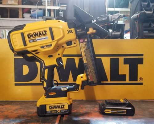 New Dewalt 20v  Brushless Flooring Stapler