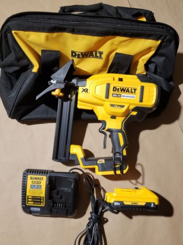Dewalt 20V Max Cordless Brushless 18Ga Flooring Stapler Kit Model # DCN682