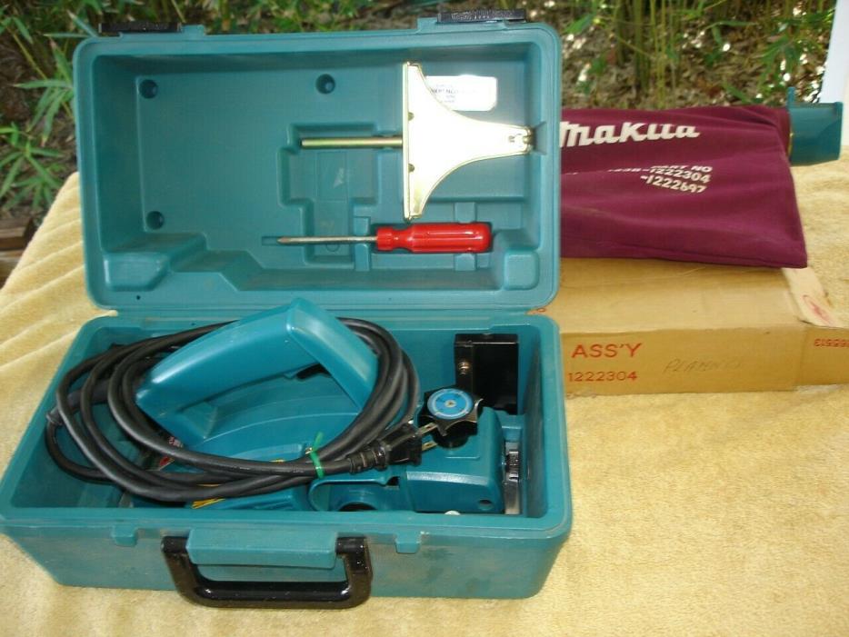 MAKITA Power Planer 1900B with Case and Dust Bag 3