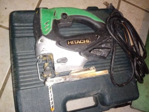 Hitachi 5.5 Amp Variable Speed D-Handle Jigsaw with Blower CJ90VST With hardcase