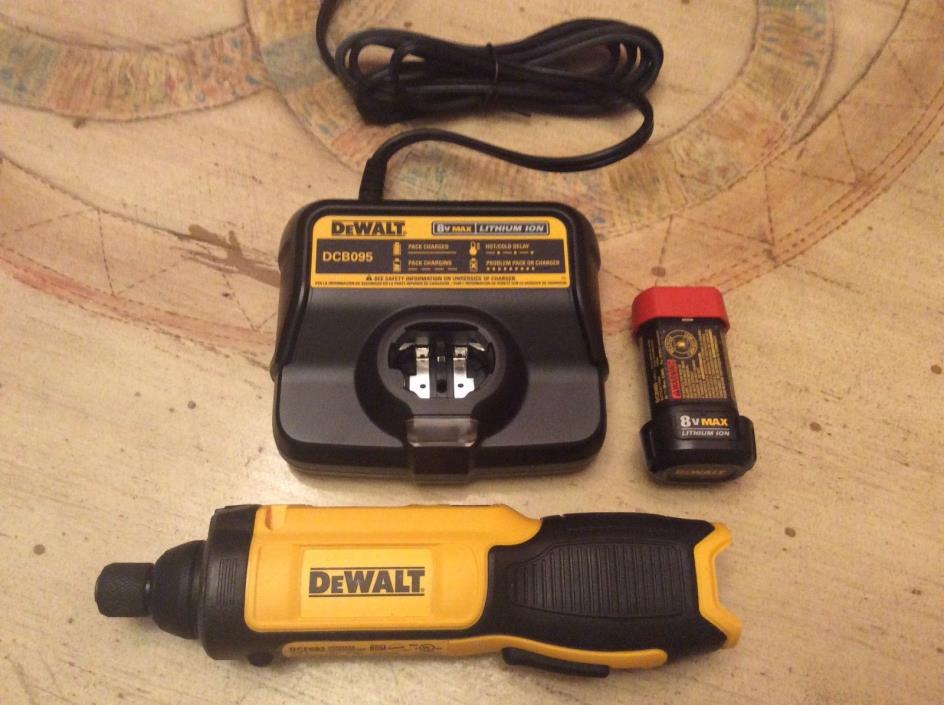 DeWalt DCF682 8V Li-Ion Gyroscopic Cordless Screwdriver Set w/ Battery & Charger