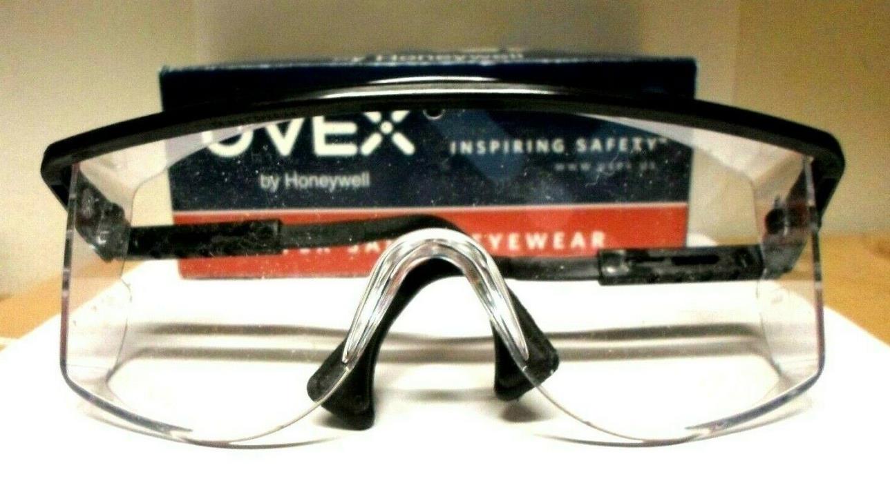 UVEX SAFETY EYEWEAR GOGGLES by HONEYWELL Astro OTG 3001 black frame, clear lens