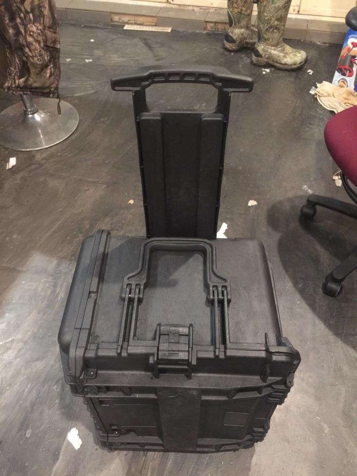 Pelican 0450 case 1 Great condition few very light scratches