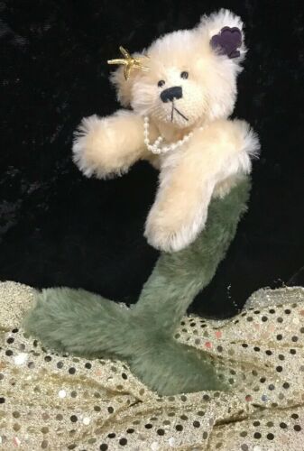 Annette Funicello Bears Of The Sea