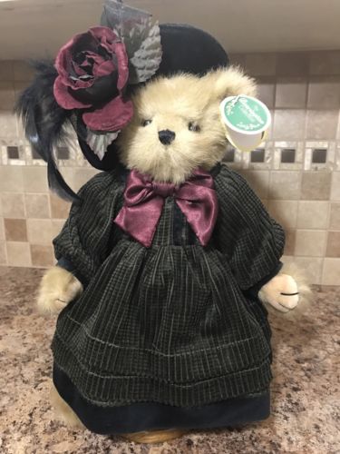 Bearington Bear Limited Collectible Series, Sophia Nice With Tags And Stand