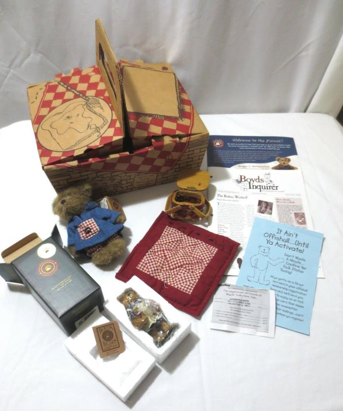 Boyds Bears Frolickin Collectors Club Picnic Basket Kit 2002 Collectible