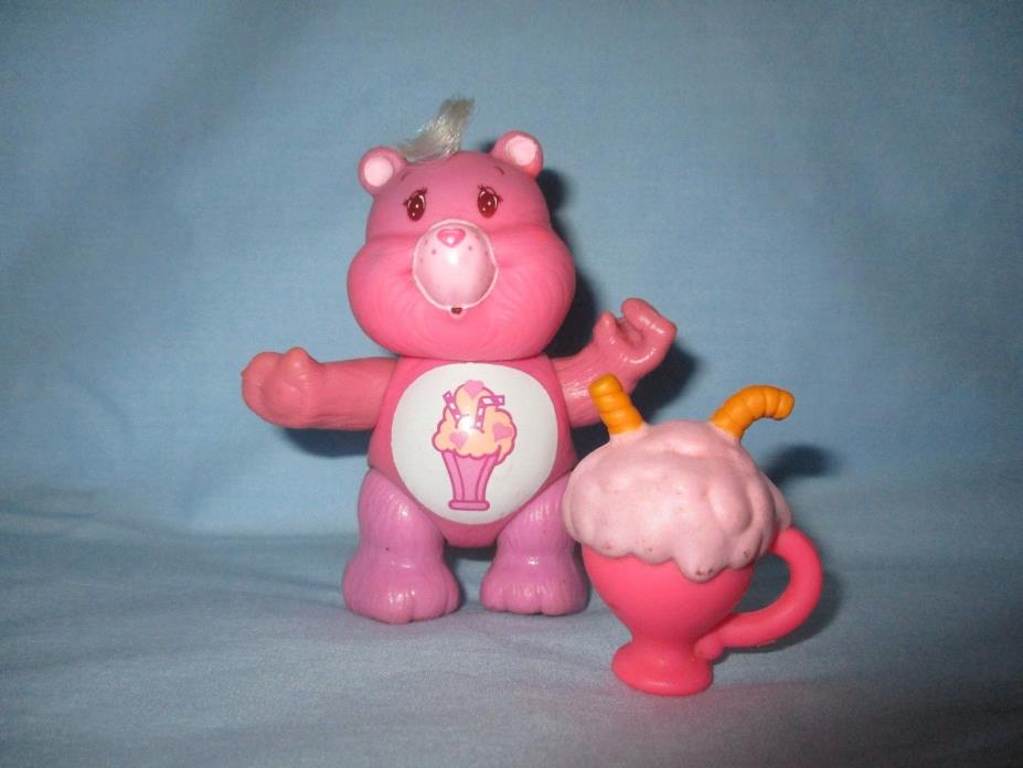 Vintage 1980's Kenner Care Bear Share Bear Poseable Figure WITH ACCESSORY
