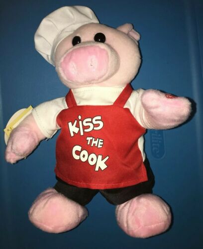 Chantilly Lane Pig Chef Kiss The Cook Singing “Hey Good Looking” Hank Williams