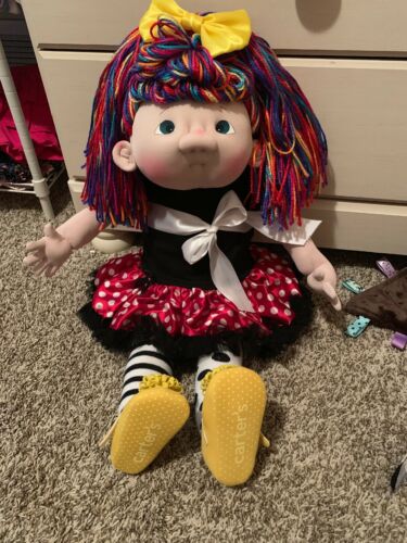 Paty Ollaif 23 Inch Minnie