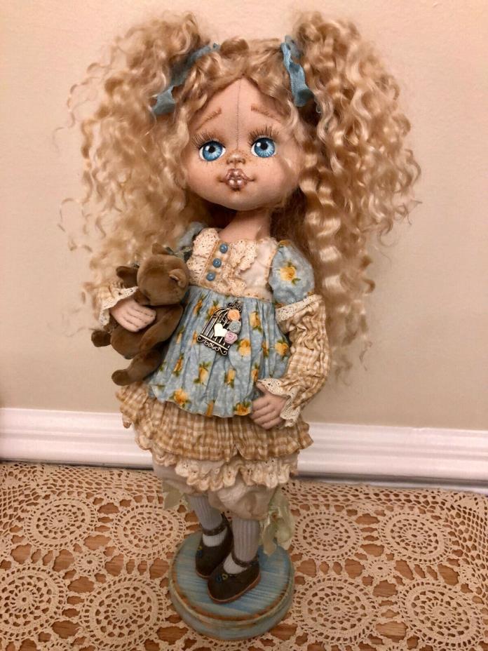 Alice in wonderland. Textute doll.