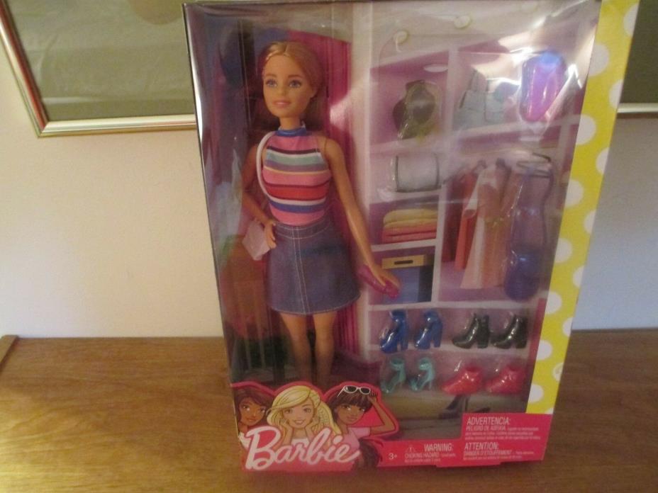 Barbie Blonde Fashionista Doll, Shoes Fashion Bags Accessories Closet Mattel New