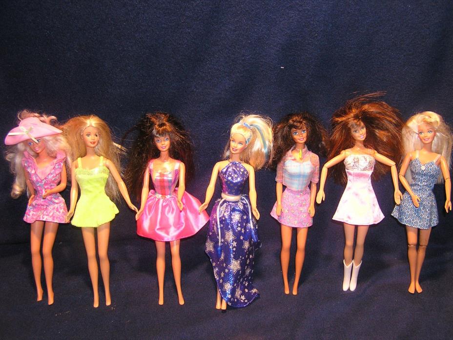 Barbie doll lot   7 dolls