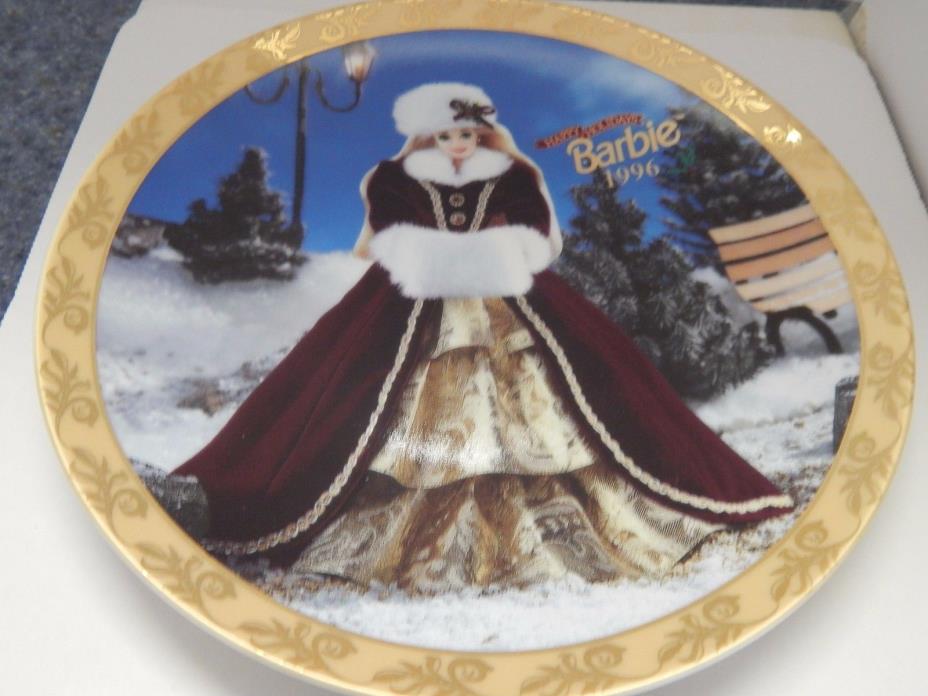 Happy Holidays Barbie 1996 Limited Edition Collectors' Plate with COA and Box