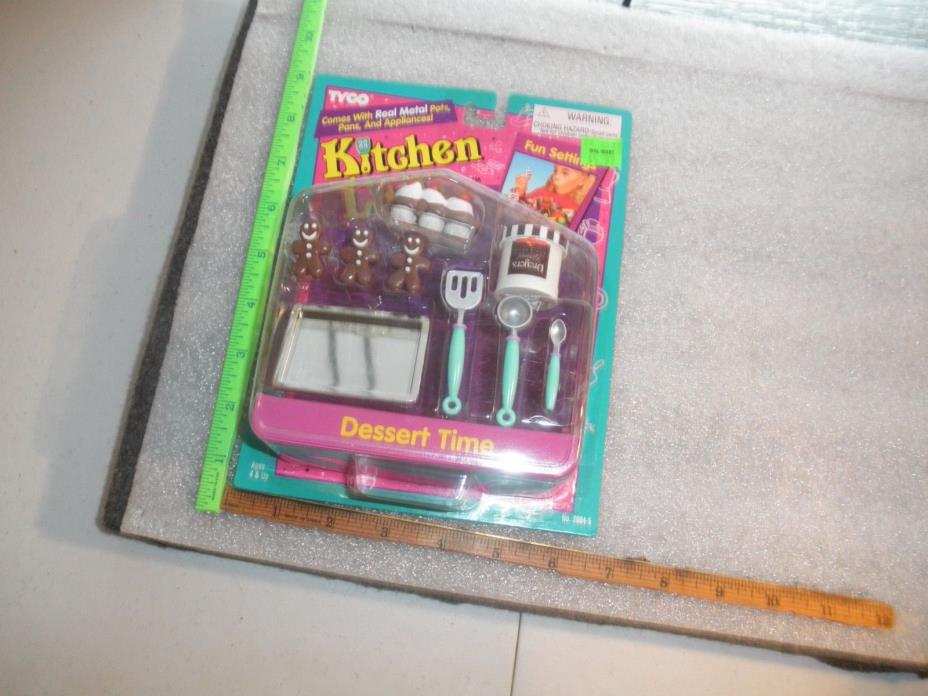 Barbie food Kitchen Littles DESSERT TIME Gingerbread man Cookies IceCream Sundae
