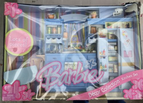 Barbie Decor Collection KITCHEN Playset. In Package, Damaged Front Box Corner