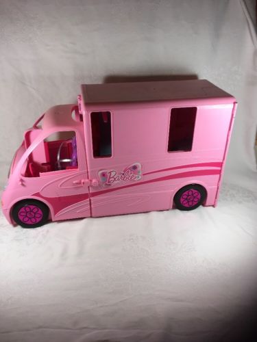 Barbie and Her Sisters in a Pony Tale Pink 2 In 1 RV And Car movie convert