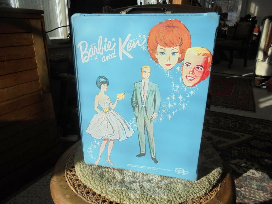 BARBIE AND KEN BLUE TRUNK VINTAGE 1964 MATTEL
