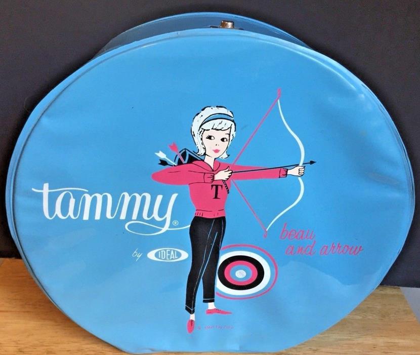 Vintage Tammy ROUND Train CASE Nice Color