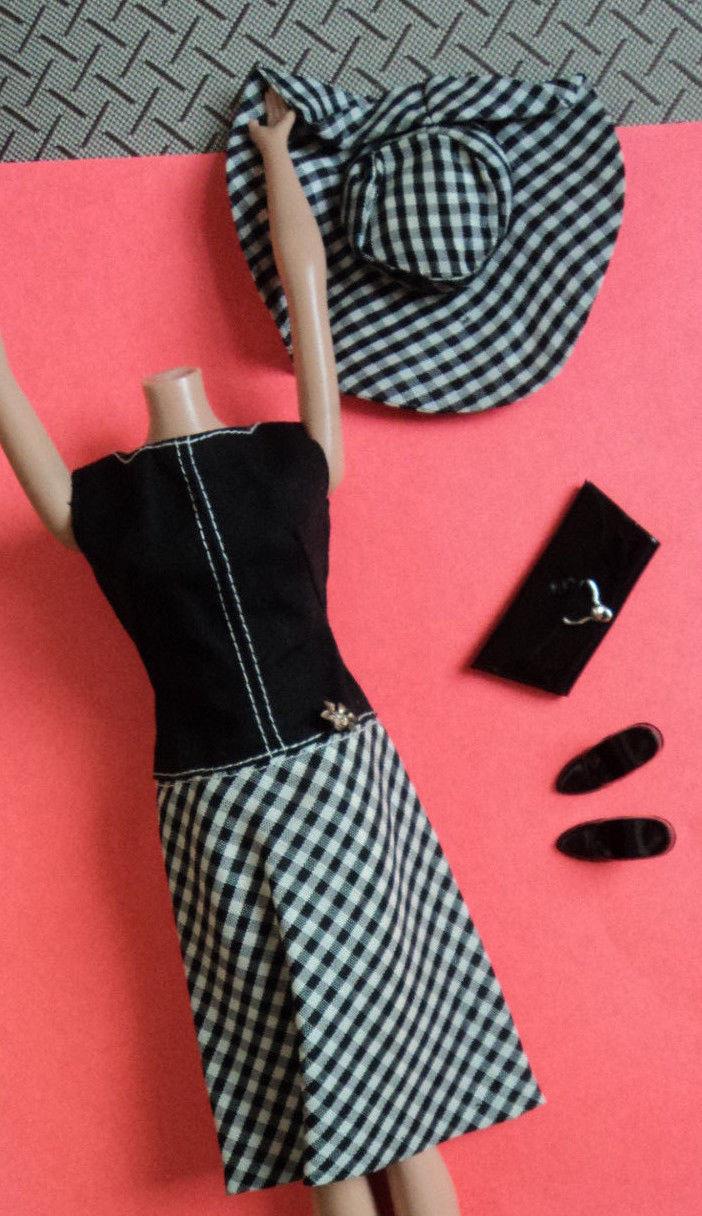 #1652  BARBIE 