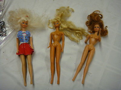 3 vintage 1966 Mattel Barbie dolls as seen