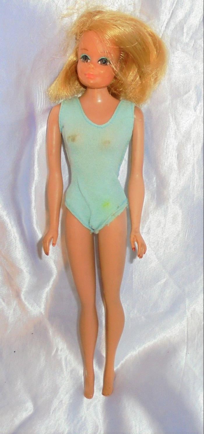VINTAGE 1960s BARBIE Or Midge Straight Leg  JAPAN