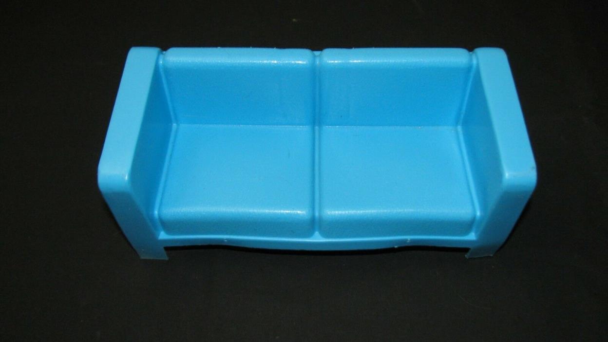 VINTAGE 1973 BARBIE DOLL DREAM HOUSE DOLLHOUSE FURNITURE BLUE COUCH SOFA ONLY