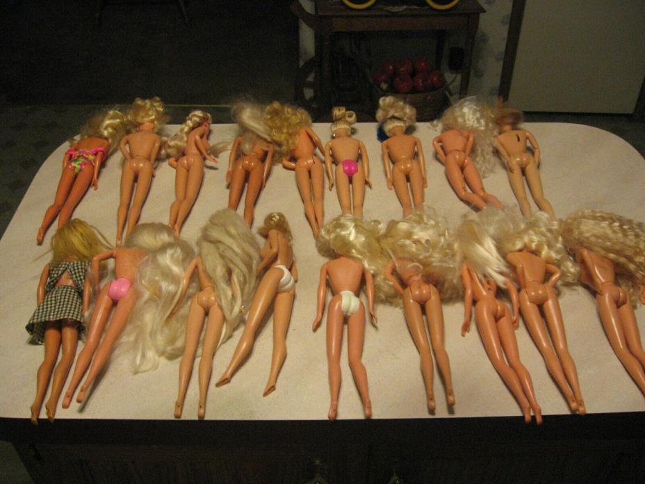 -----LOT OF 18 BARBIE DOLLS- MAINLY NAKED-EACH DATED 1966-----