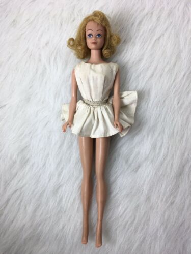 Vintage Midge Barbie 1962 Japan Foot With Clothes!