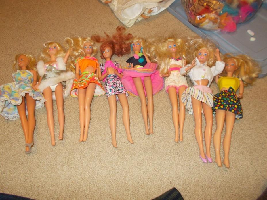 8  LOT  VINTAGE  1966   CASUAL  WEAR    BARBIE'S