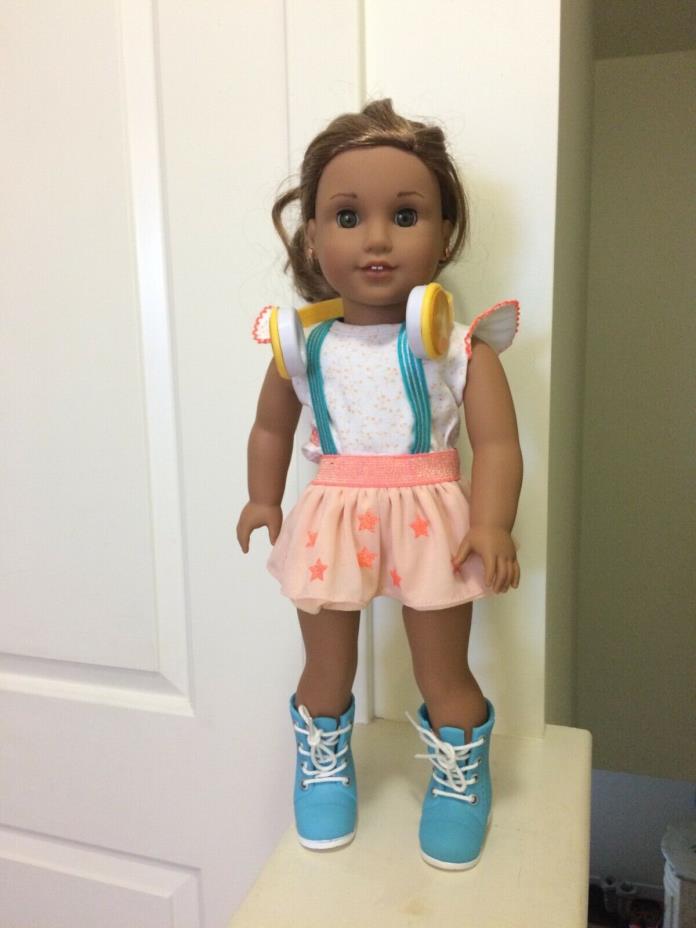 American Girl Lea Clark 2016 Doll of the Year w/clothes