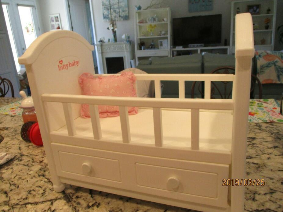 American Girl Bitty Baby crib With drawer & pillow  excellent condition