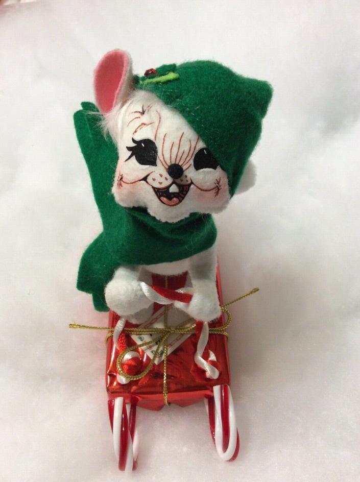VINTAGE ANNALEE CHRISTMAS MOUSE CANDY CAND SLED