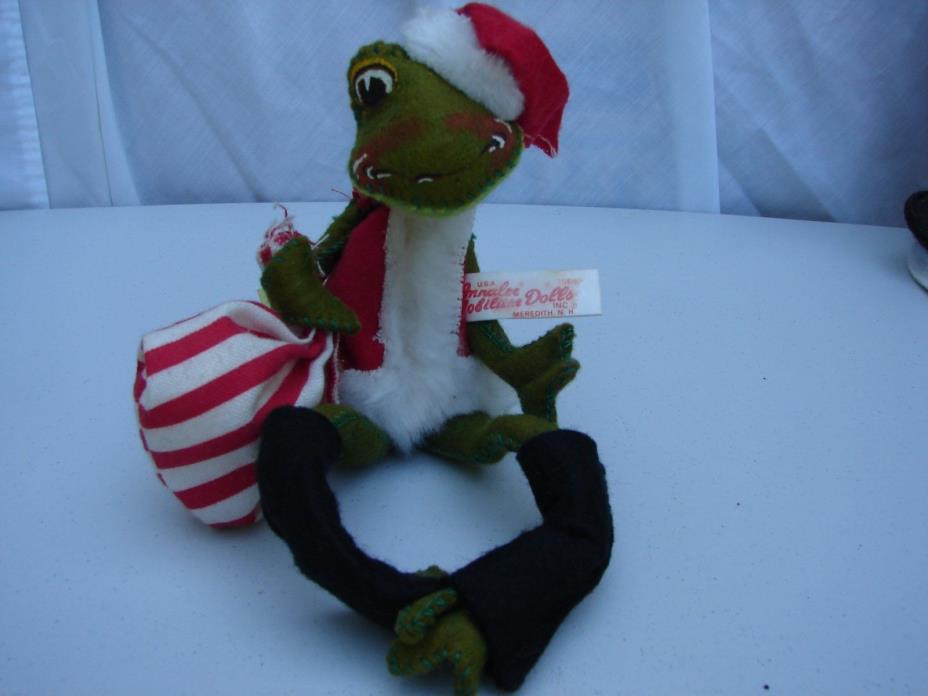 Annalee Doll Christmas Santa Frog with Red Striped Bag 7