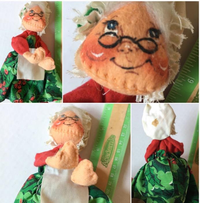 Vintage Annalee Felt Mrs Claus Xmas  Doll 9” USA. Holly  SKU 035-49