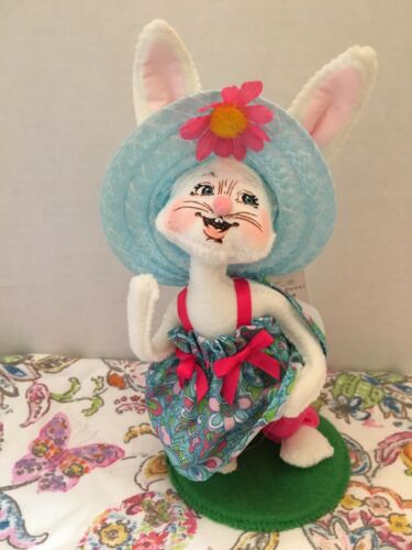 Annalee Easter 8” 2013 Girl Bunny NWT & Free Shipping