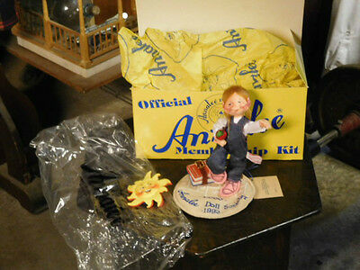 Annalee 1992 Membership Kit Doll, Sun Pin, Member Pin MINT in Box