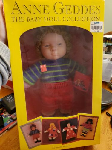 ANNE GEDDES BABY DOLL BOY TERRY 1999 POUTING FACE KNIT CLOTHES IN BOX