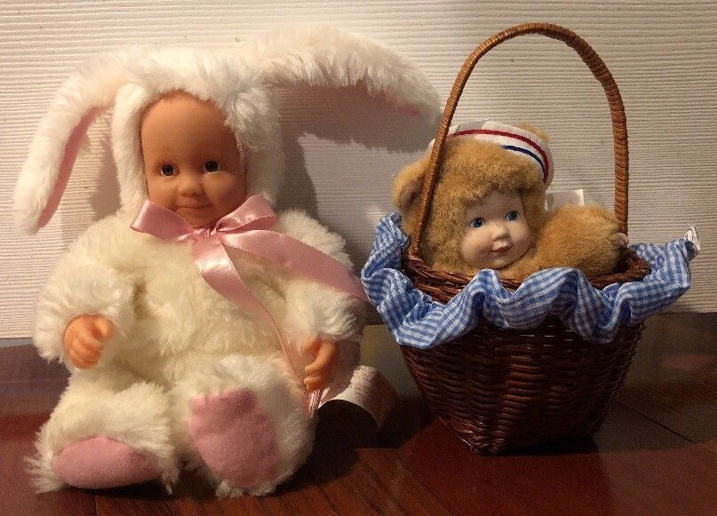 Lot Of 2 Anne Geddes Dolls 2005 White Bunny 2002 Bear In Basket Plush