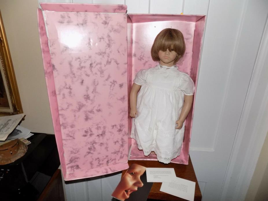 Annette Himstedt Barefoot Children Collection Paula in Box