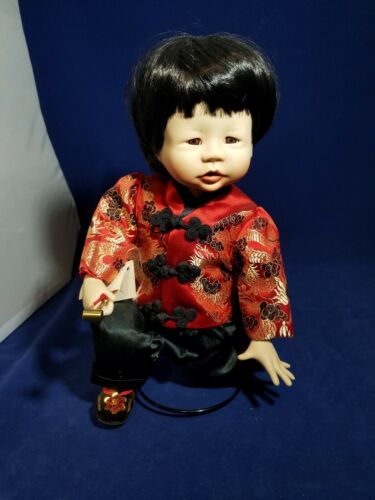 Ashton Drake Knowles Porcelain Doll Chen Int. Festival Of Toys & Tots