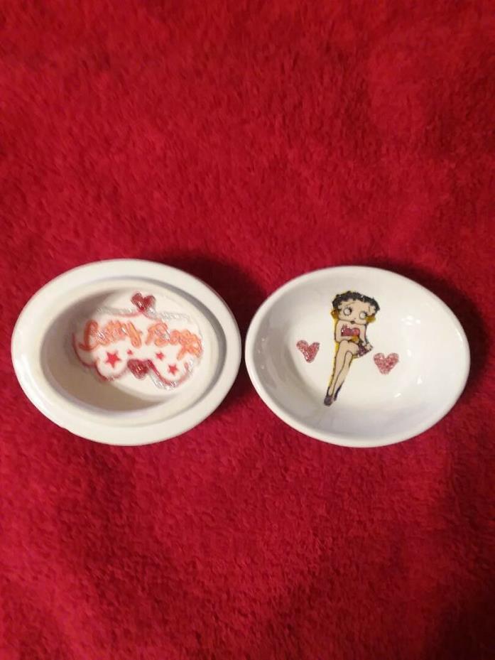 Betty Boop Porcelain Keepsake Box w/Rose Gold Bow-NEW-Gorgeous Treasure