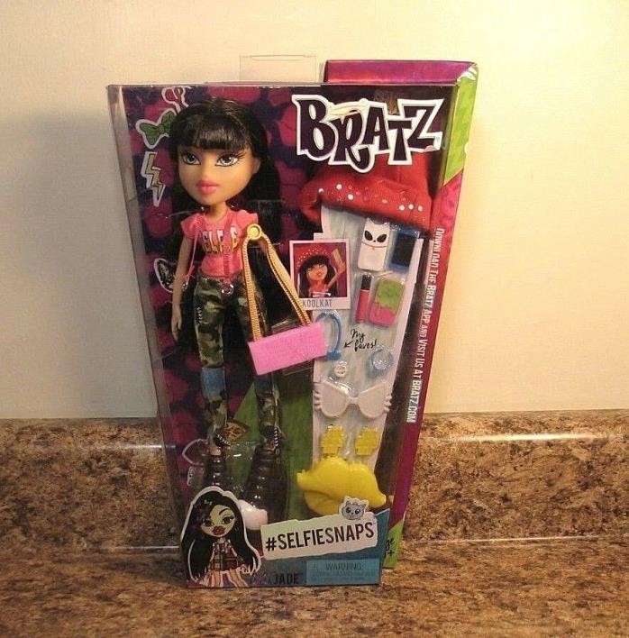 BRATZ #Selfiesnaps Jade Doll With Accessories Selfie Snaps NEW