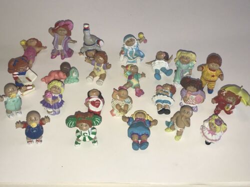 Vintage 1980s 1984 CABBAGE PATCH KIDS PVC Mini Small Figures Huge LOT of 23