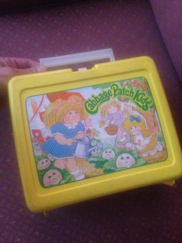 Very good Vintage 1983 Cabbage Patch Kids Lunch Box YELLOW